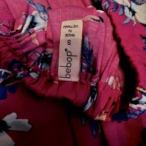 floral romper, amazing condition, only worn once, size S